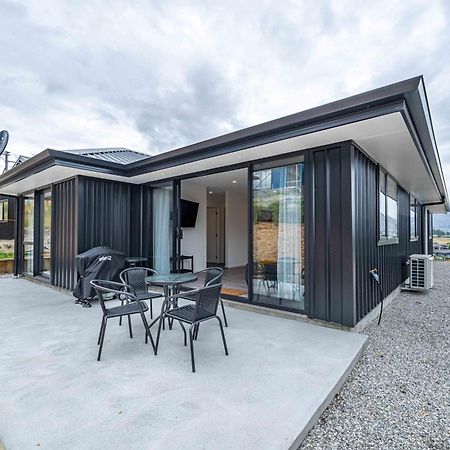 Kirimoko Family Retreat Villa Wanaka Exterior photo